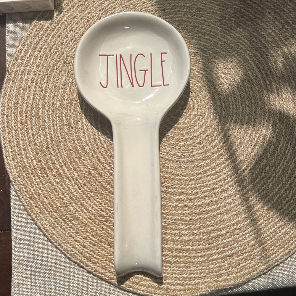 Rae Dunn JINGLE Spoon Rest 🎅🏼🤶🏼🎄